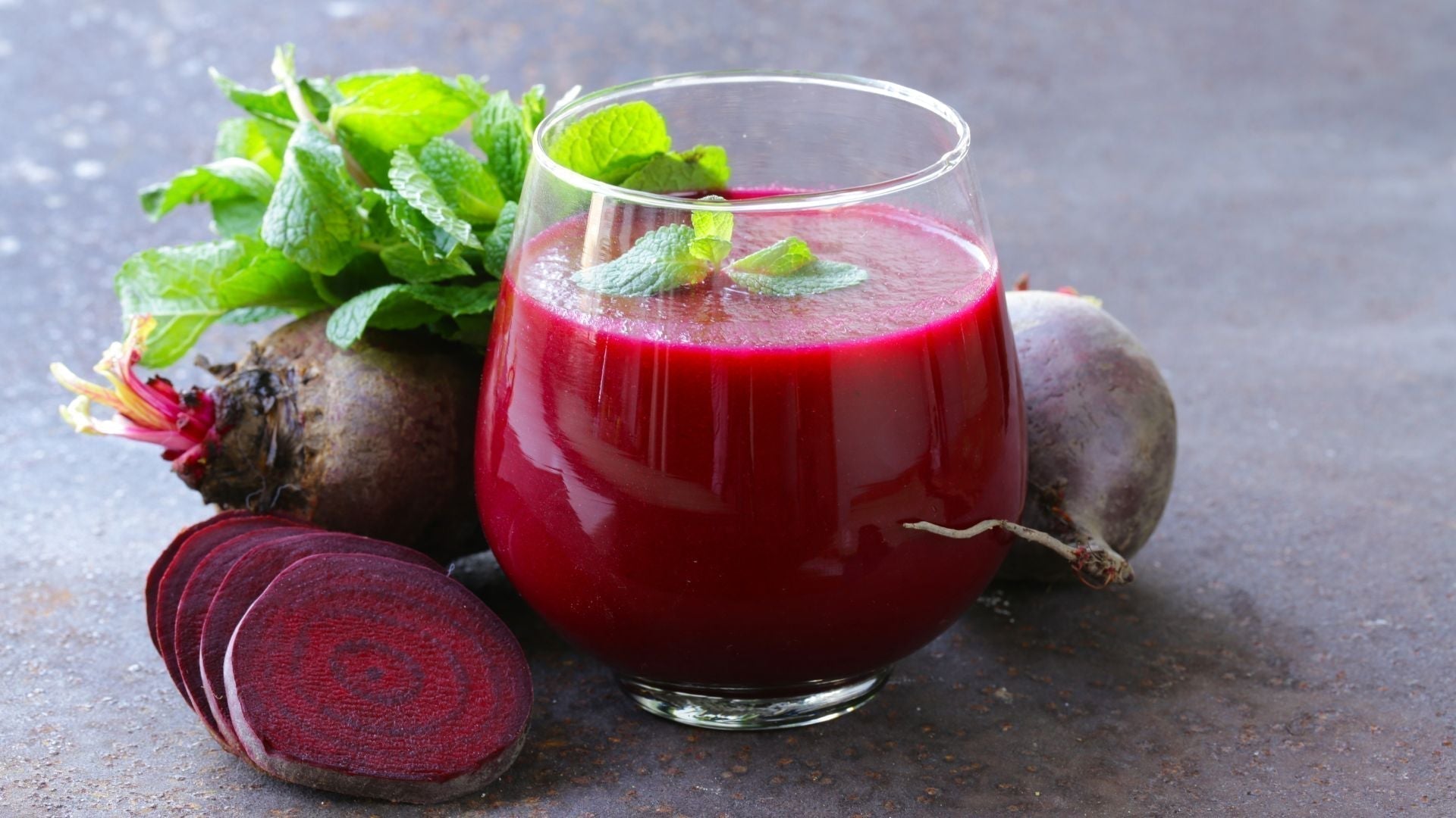 Cold Beeter Juice Recipe made with Yonder grass-fed collagen