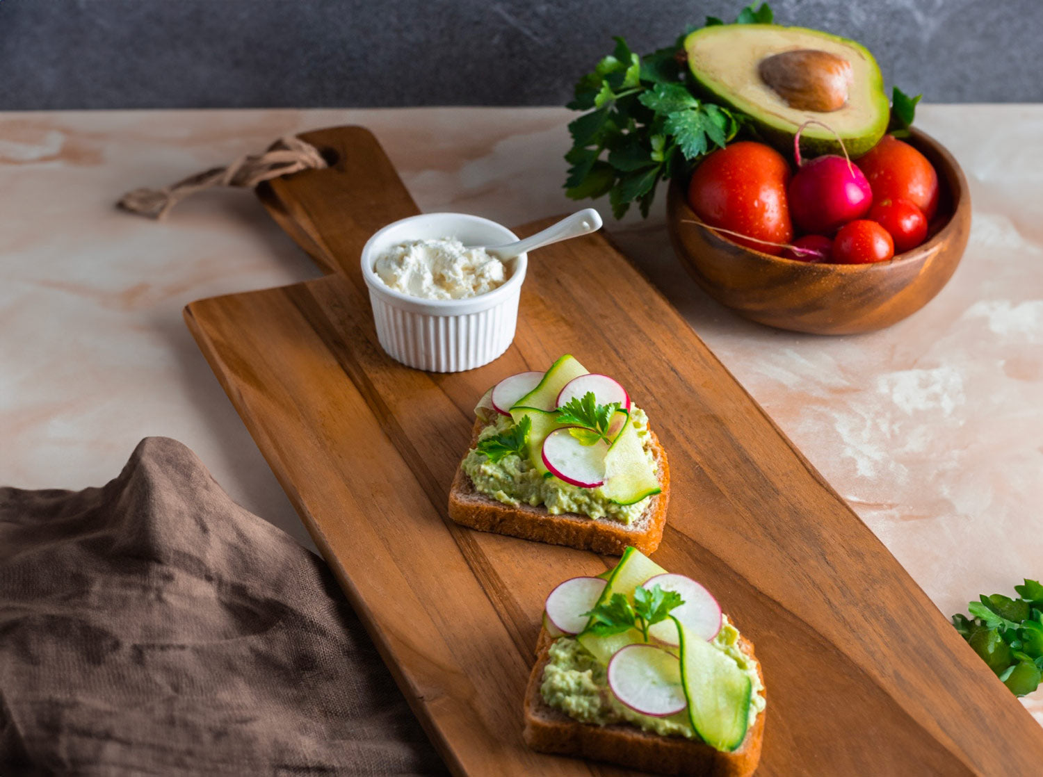 Creamy Cucumber & Avocado Sandwich with Collagen Recipe