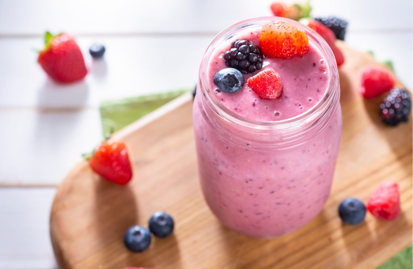 Vanilla Collagen MCT Berry Smoothie Recipe made with Yonder grass-fed collagen
