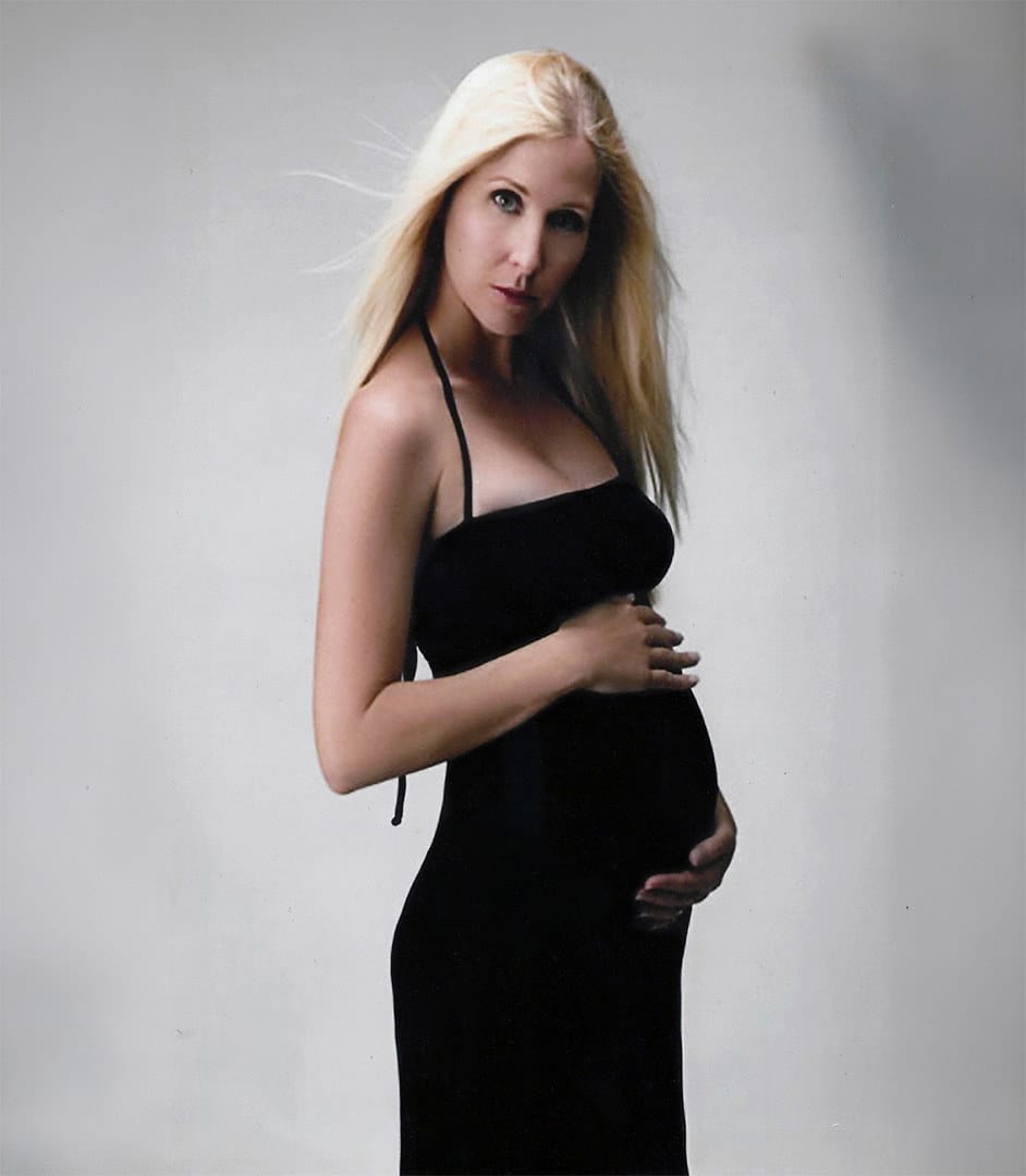 Sheri in 1999, pregnant with her son Brandon